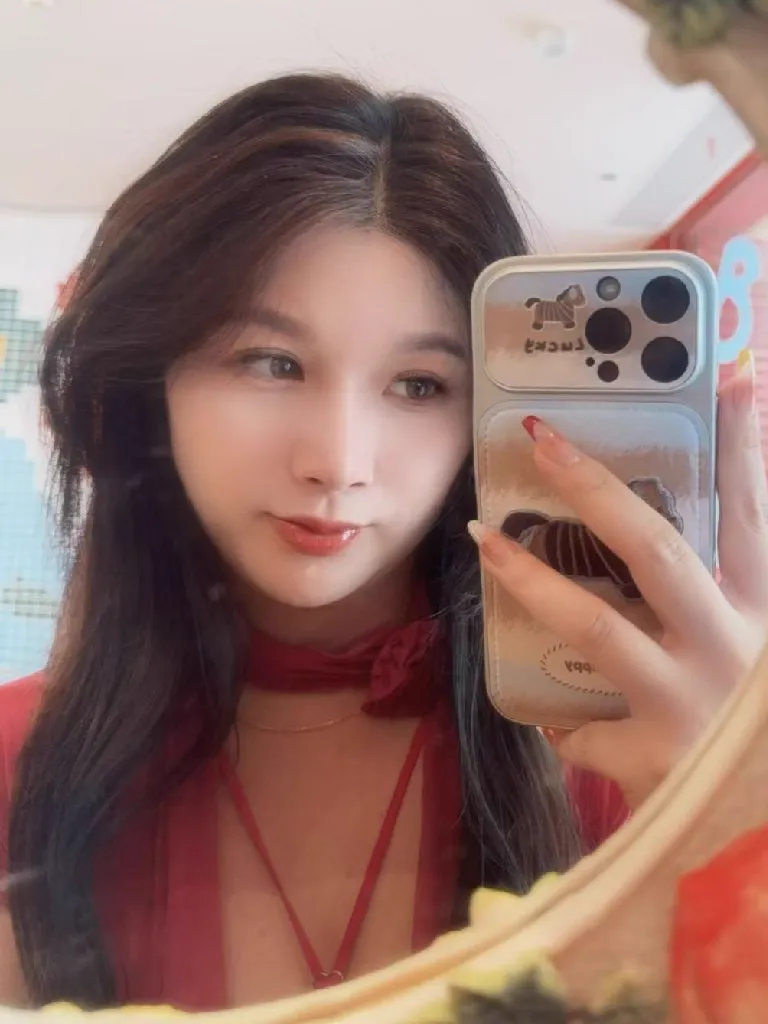 🥩同学聚会人妻是我青梅竹马❤️