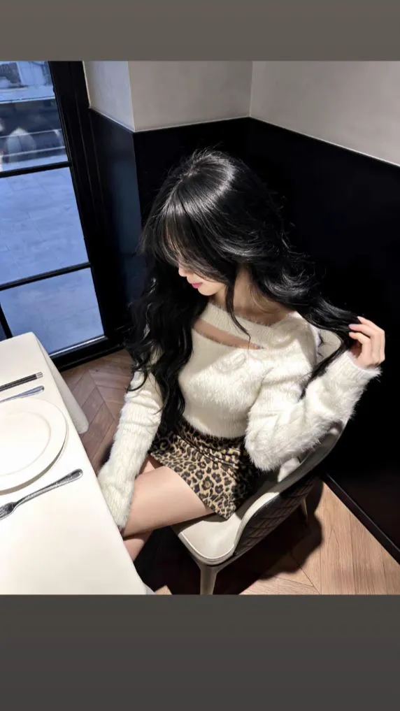 安慰被霸凌的少女